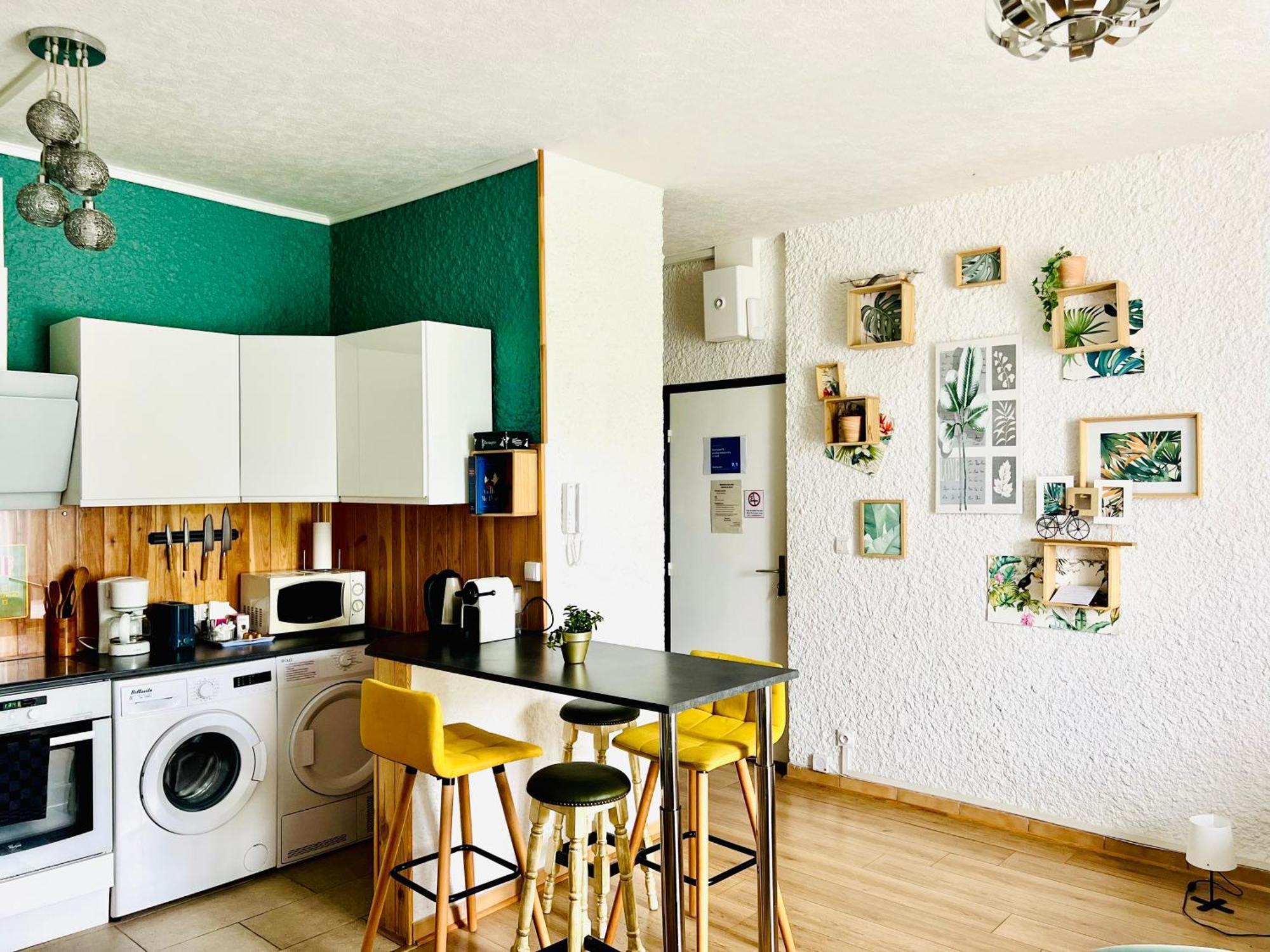 Apartment Ravissant T2 Proche Centre-ville Et Jard
